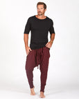 Male modeling Bordeaux colored pants