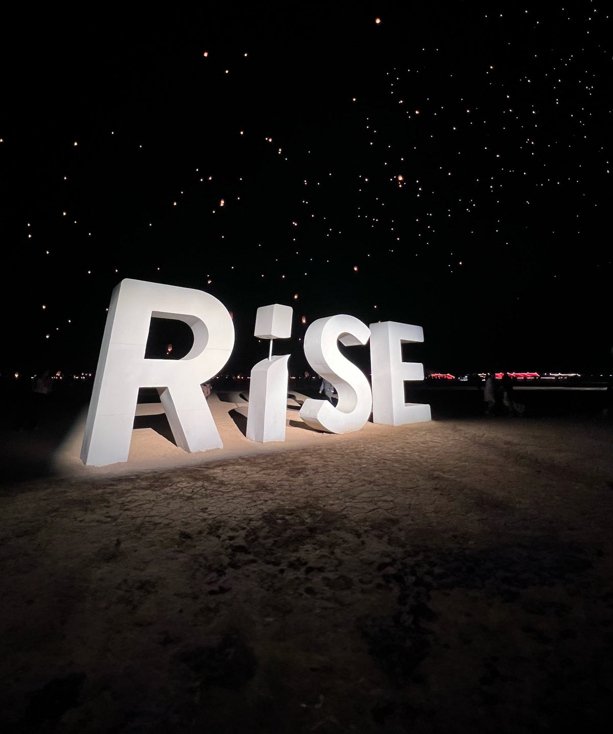 THE THREAD #9: Rise in Love & Peace