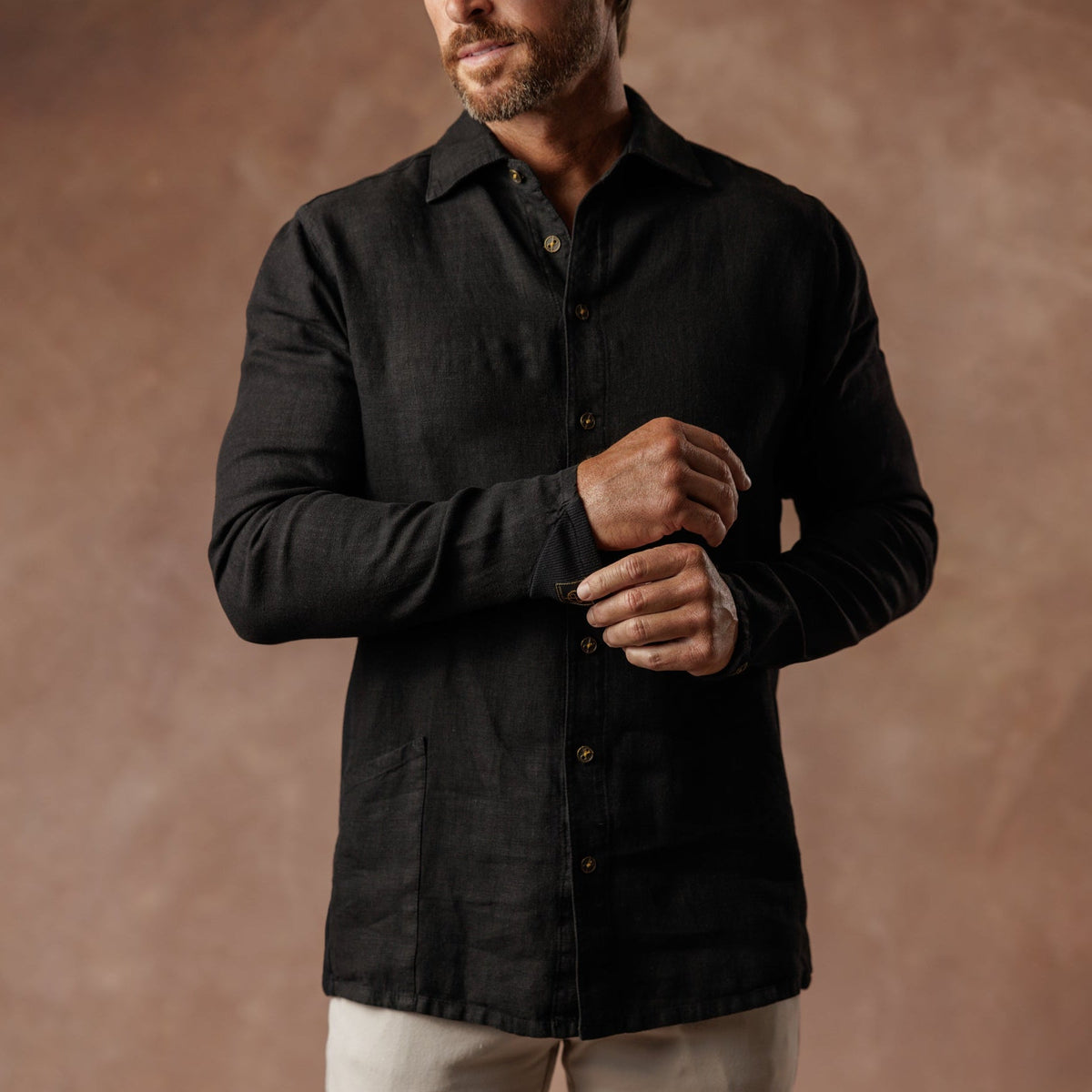 Aer Linen Shirt in Black Onyx — European Flax Linen shirt — look 4 │ One Golden Thread