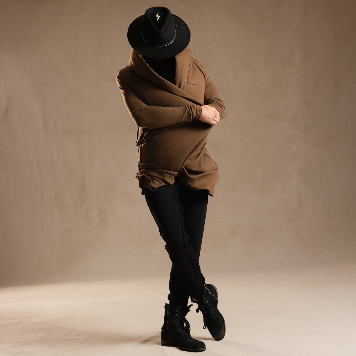 KAIROS DUSTER / CACAO