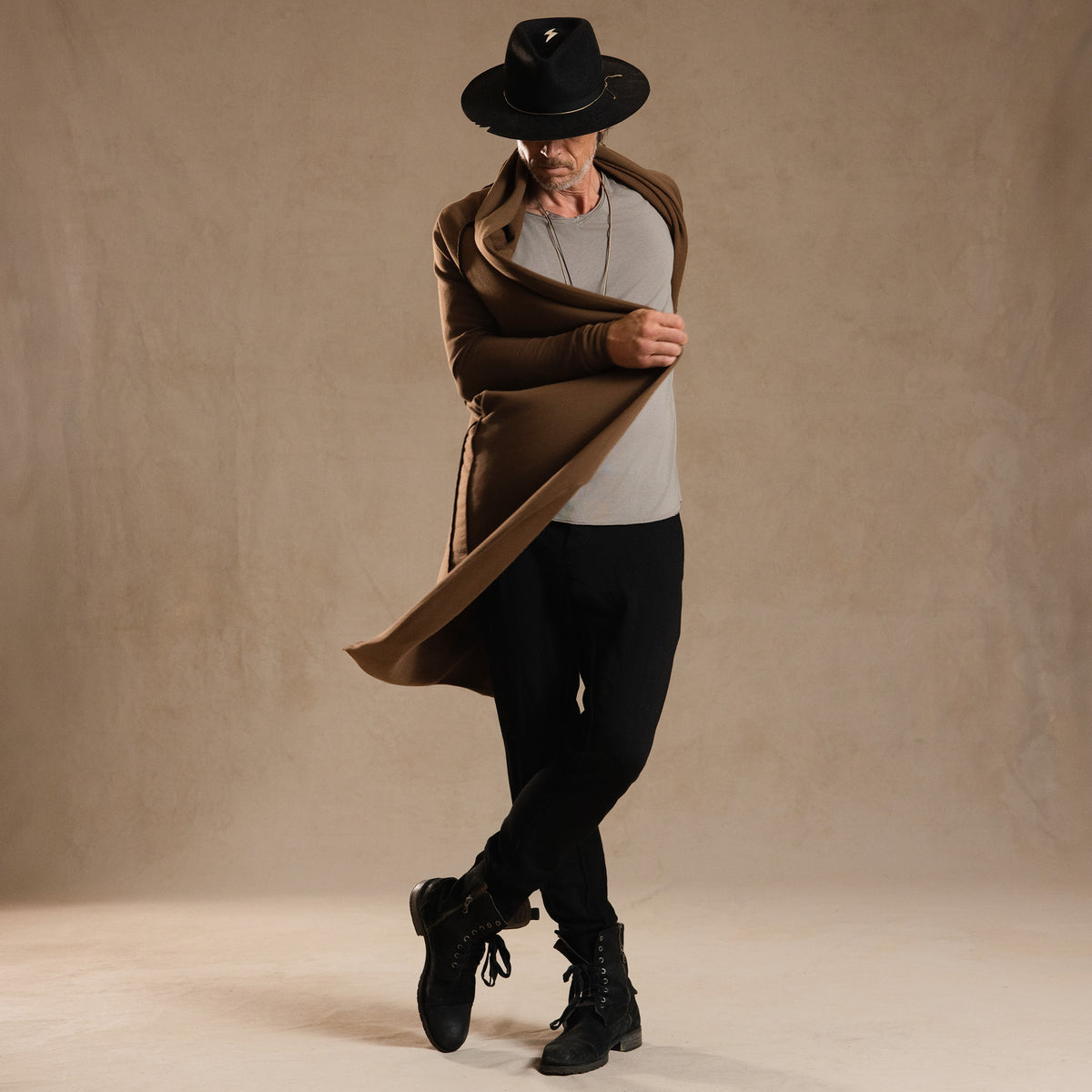 KAIROS DUSTER / CACAO