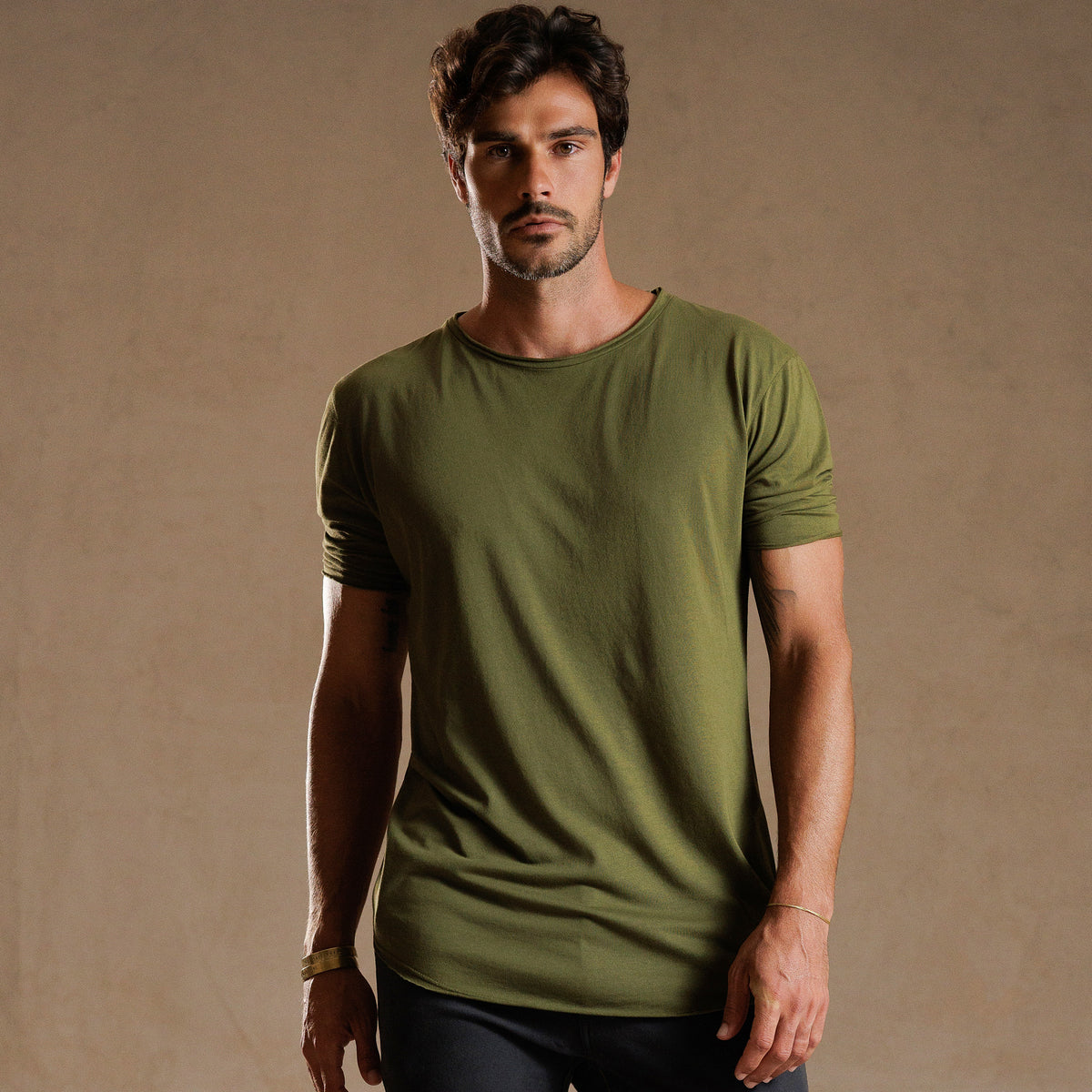 CREW NECK TREE SHIRT / VINTAGE MOSS