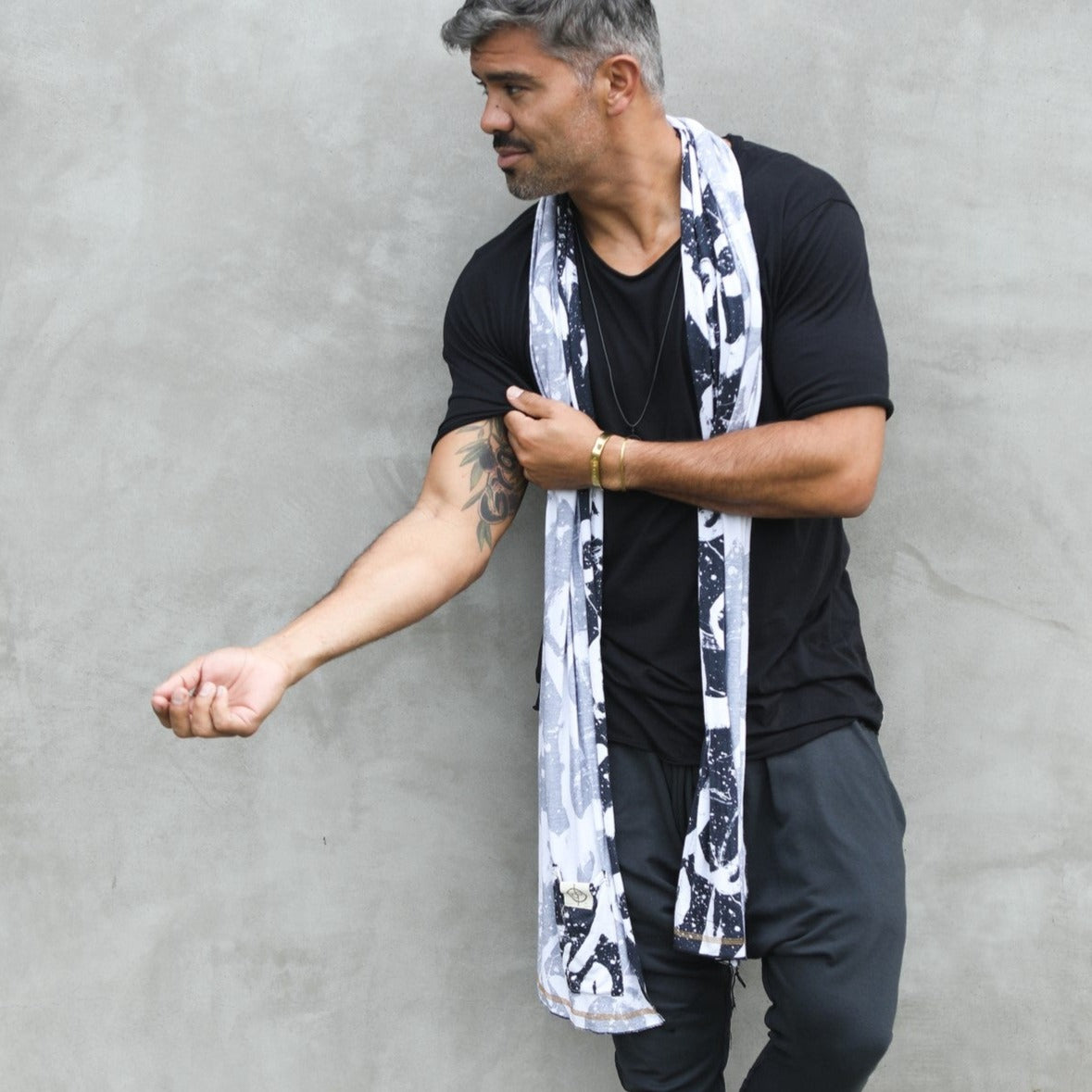 Love Wrap &amp; Scarf - Ruben x OGT