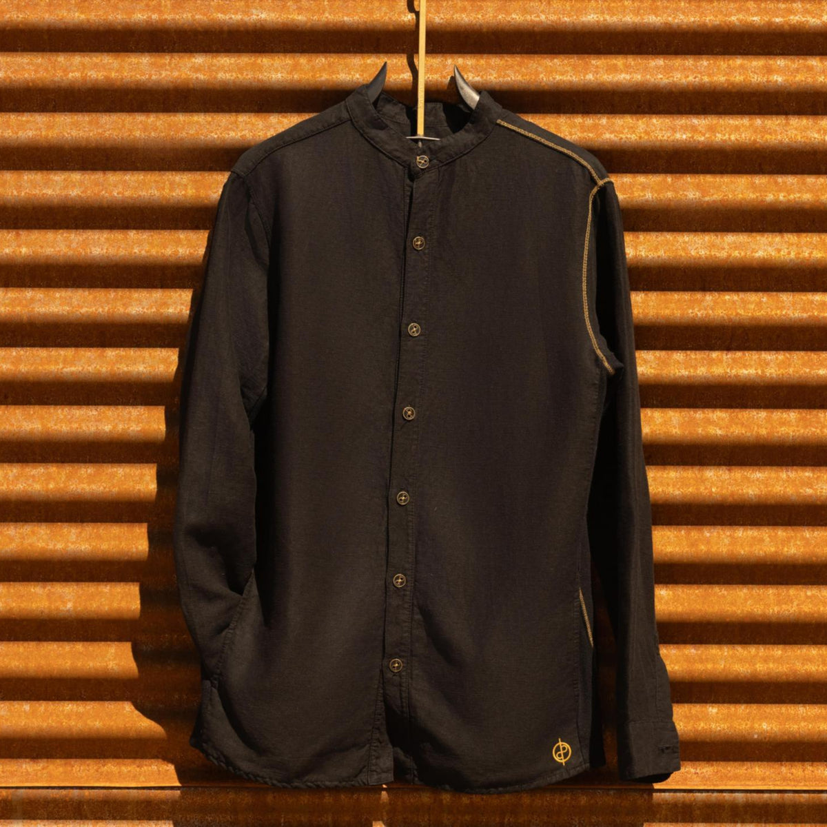 Details of the Shacket in Black