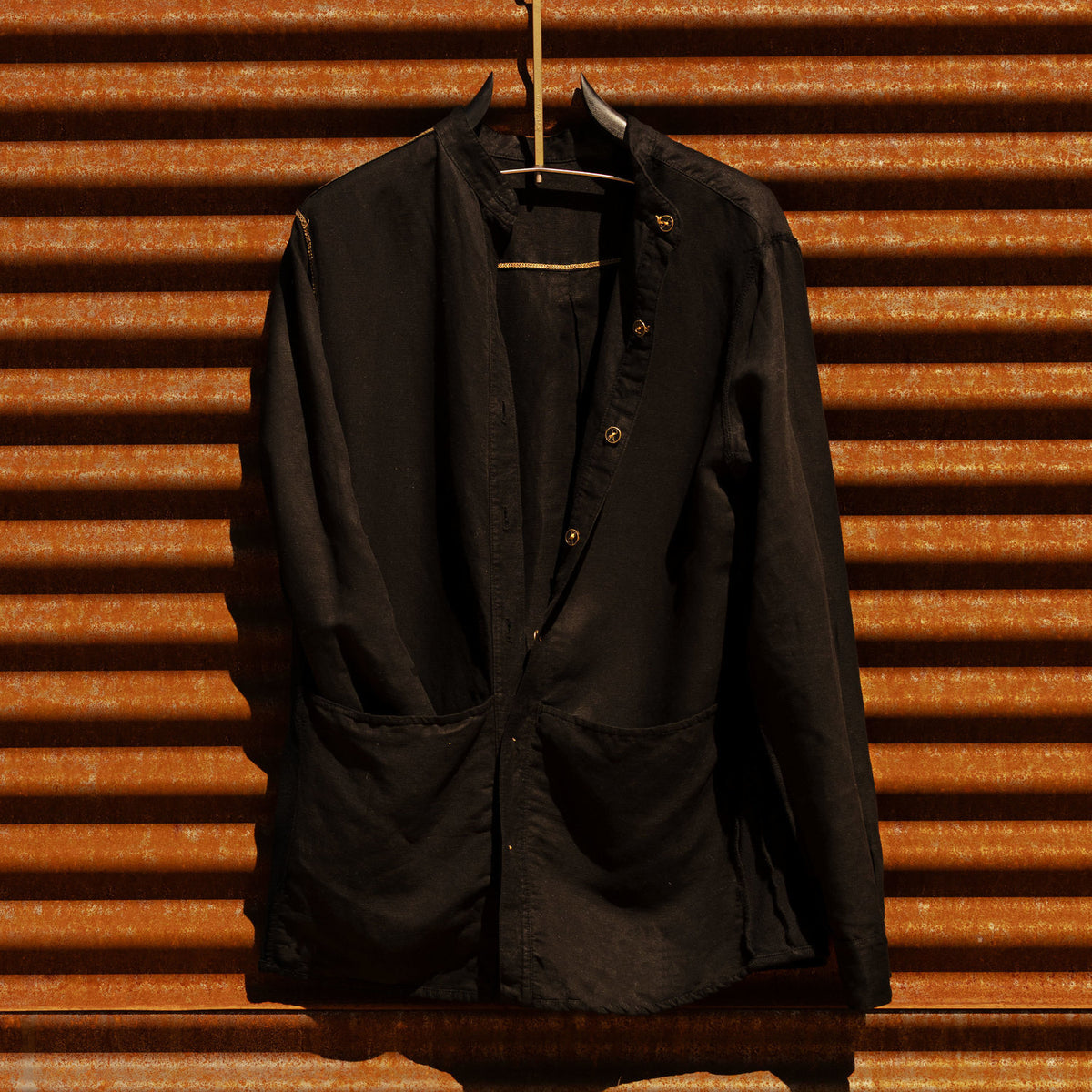 Details of the Shacket in Black