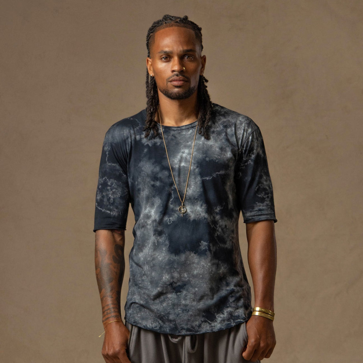 CREW NECK TREE SHIRT / DEEP OCEAN