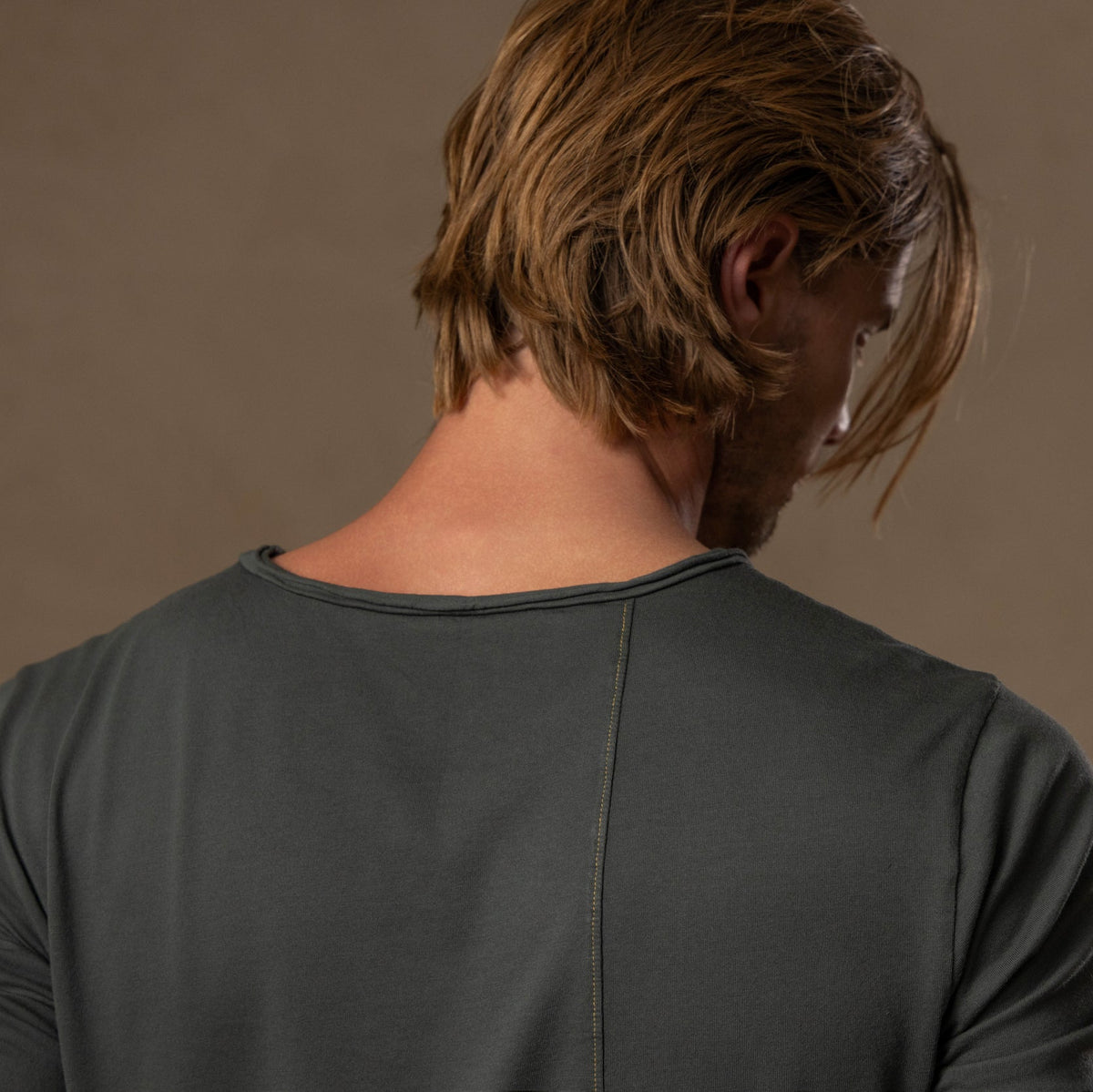 CREW NECK TREE SHIRT / URBAN FOREST