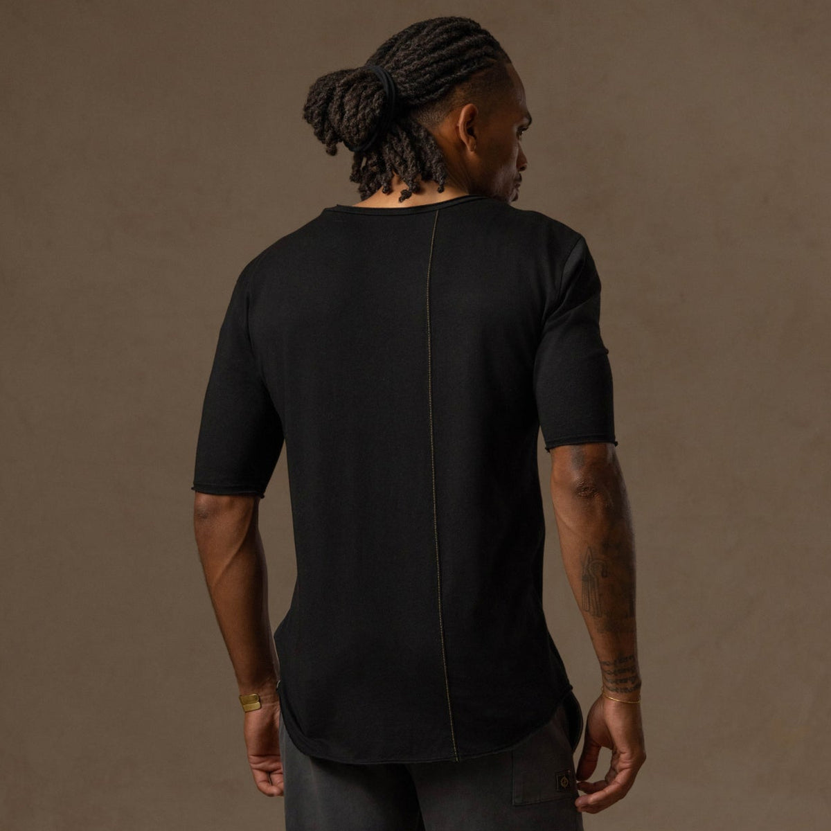 CREW NECK TREE SHIRT / BLACK ONYX