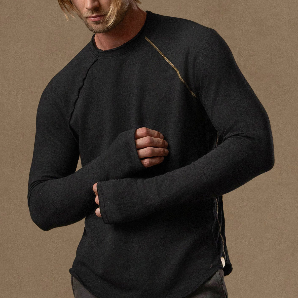 LONG SLEEVE RAGLAN / BLACK ONYX