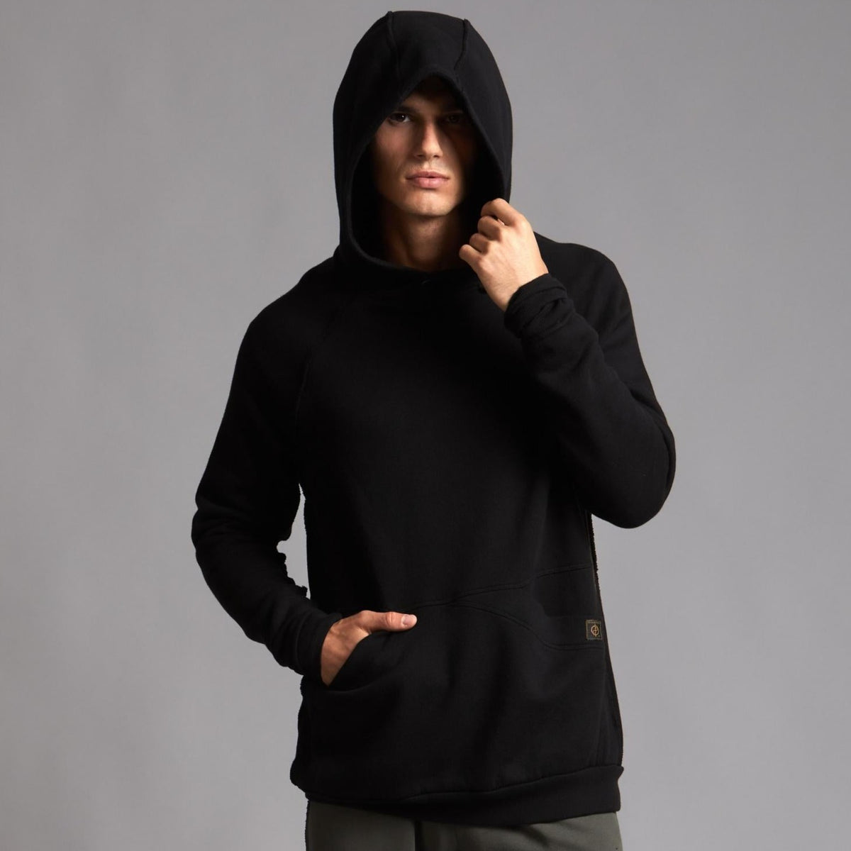 PULLOVER PLUSH HOODIE / SHROOM