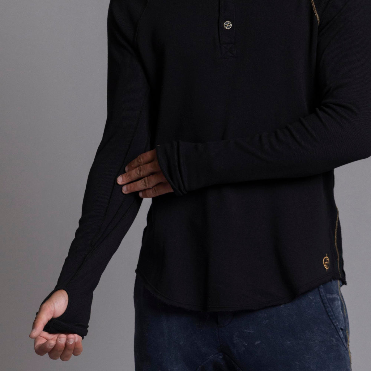 The Plush Ribbed Henley / Black Onyx