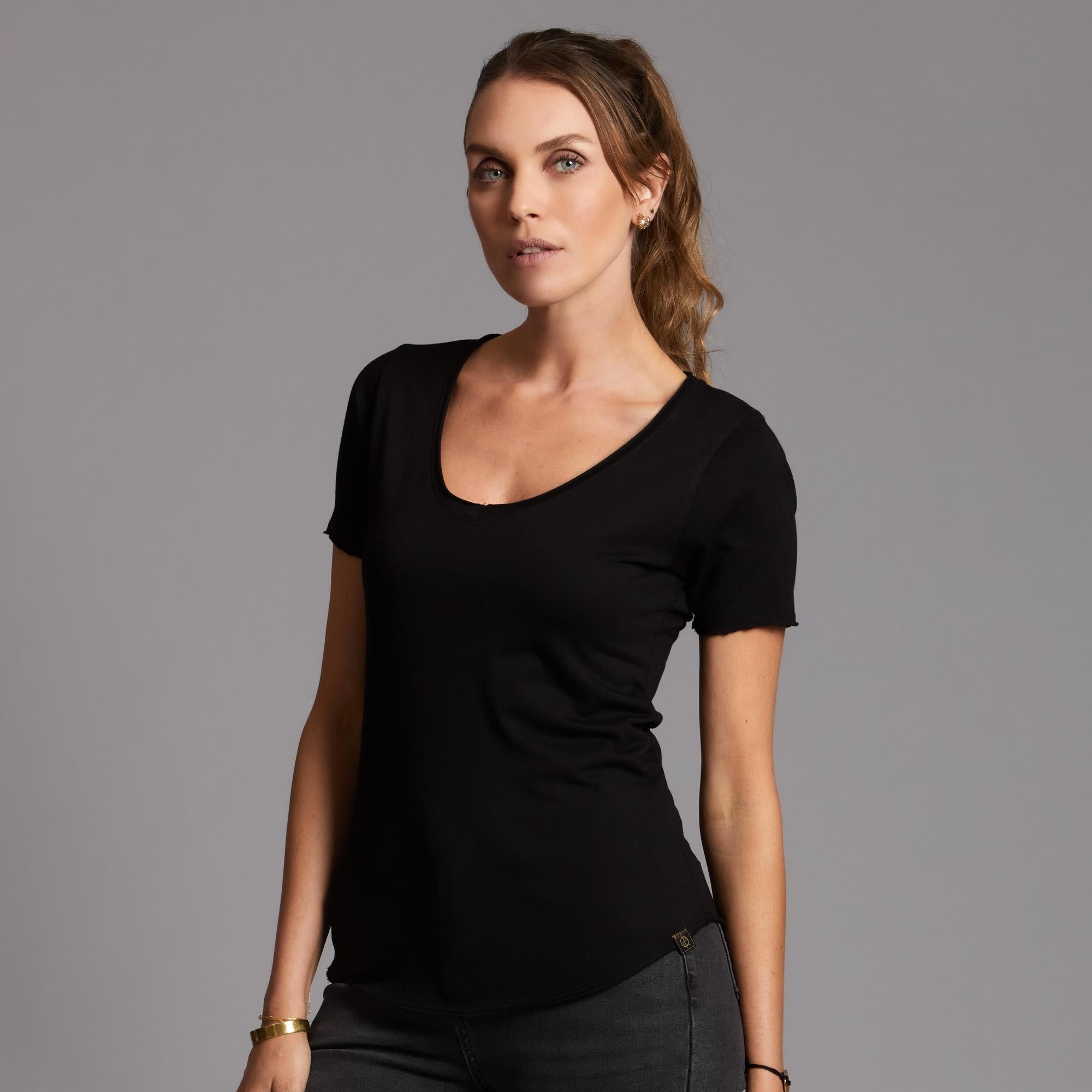 deep v black top
