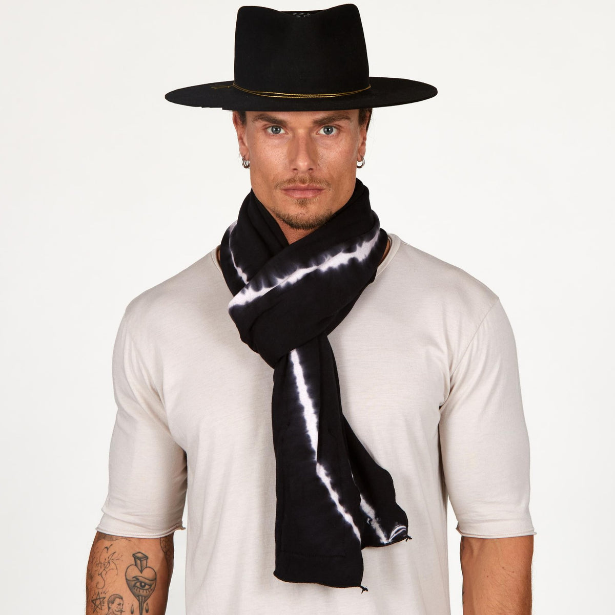 Male modeling Midnight bolt fleece scarf