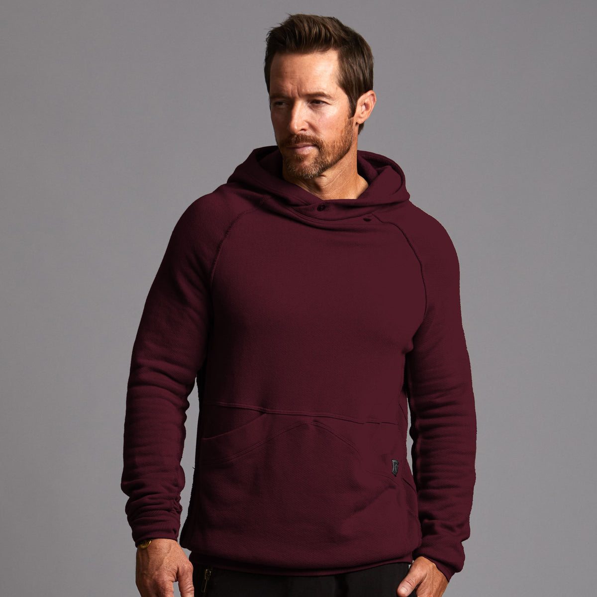 PULLOVER PLUSH HOODIE / BORDEAUX