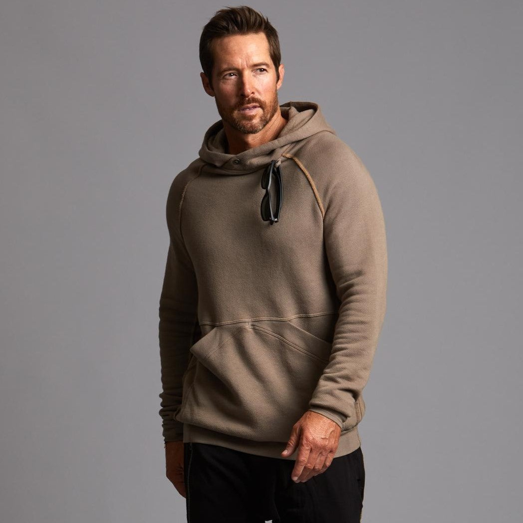 PULLOVER PLUSH HOODIE / SHROOM