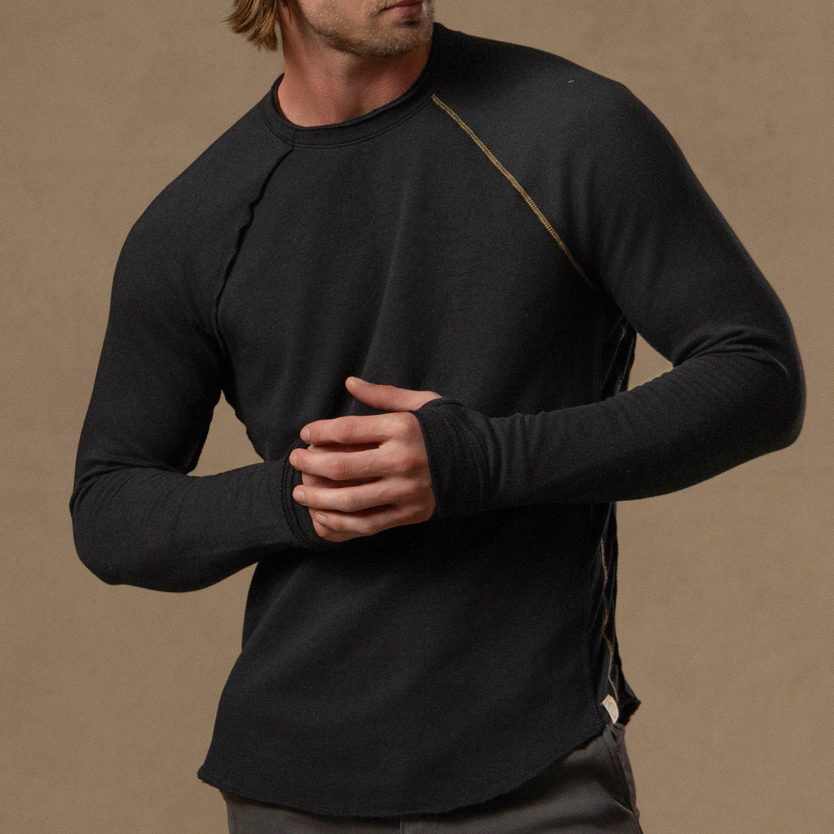 LONG SLEEVE RAGLAN / BLACK ONYX