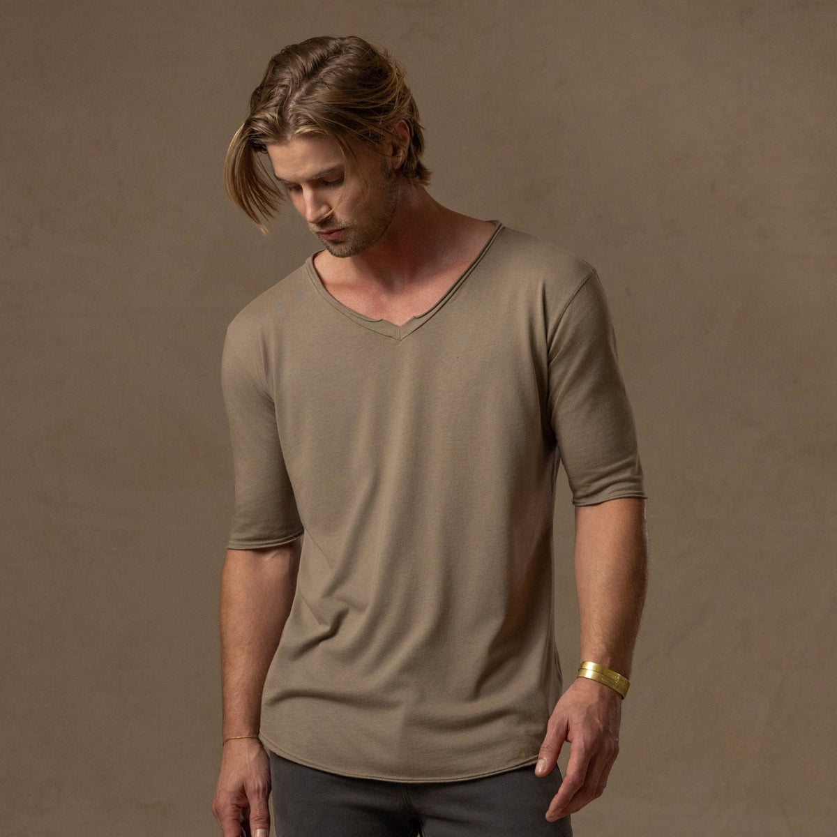 V NECK TREE SHIRT / SHROOM