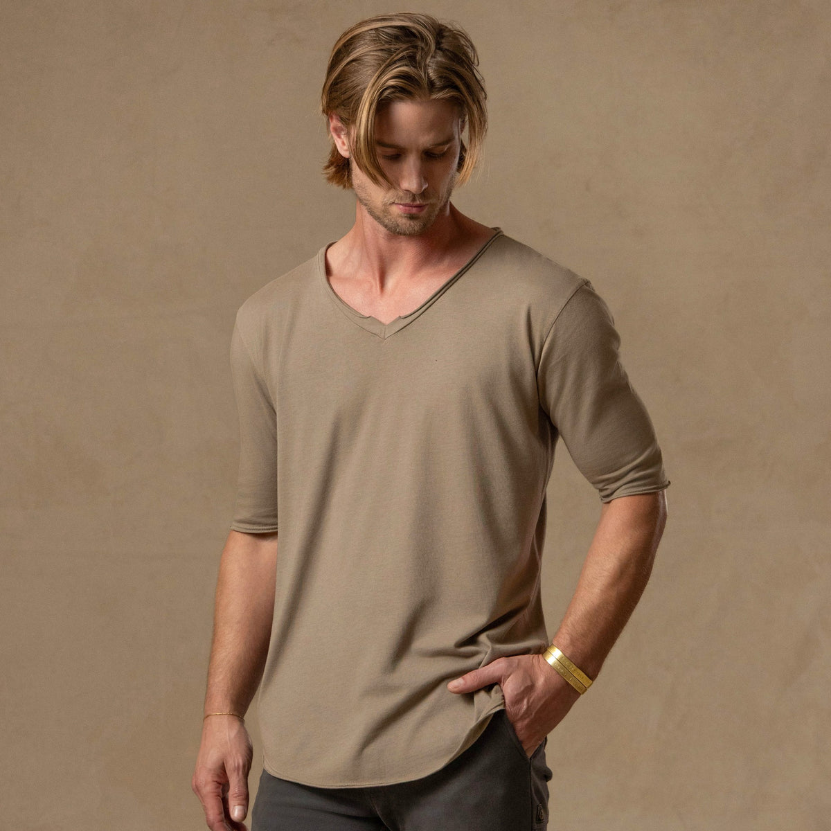V NECK TREE SHIRT / SHROOM