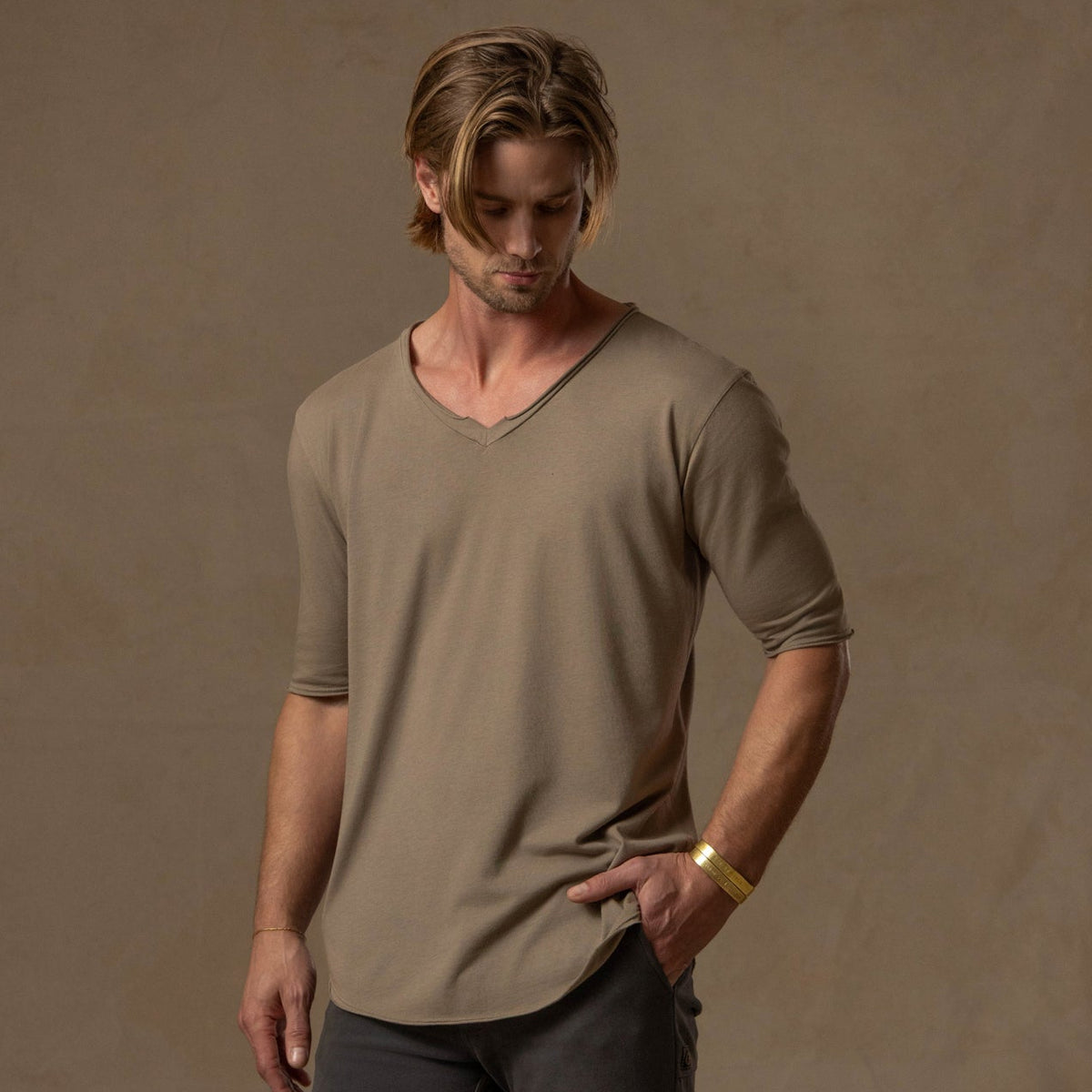 V NECK TREE SHIRT / SHROOM