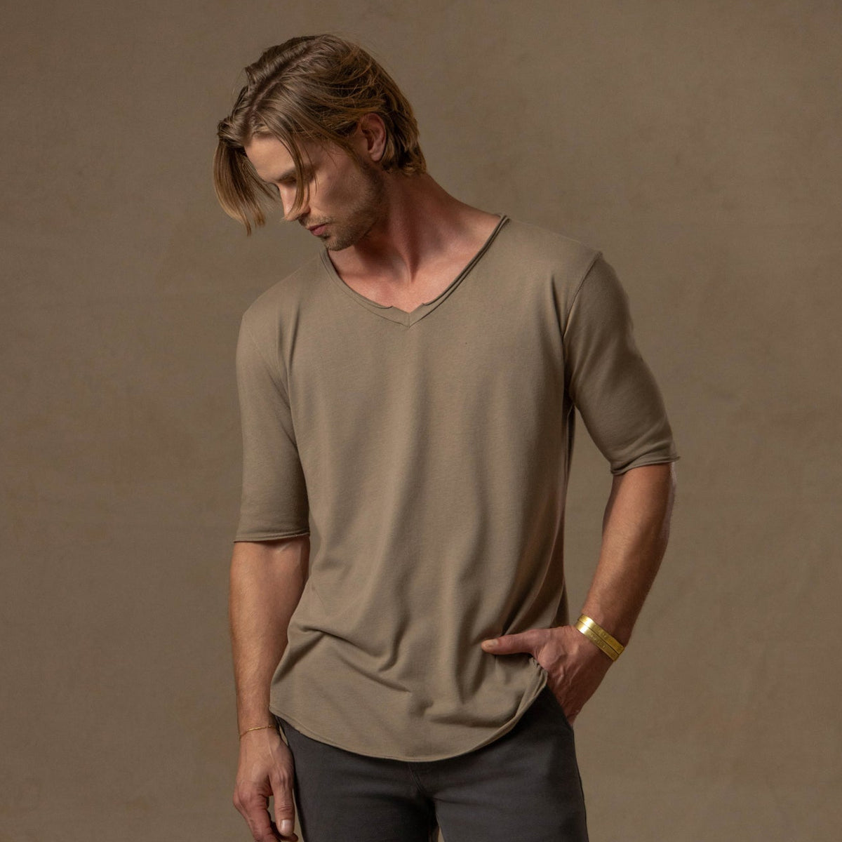 V NECK TREE SHIRT / SHROOM