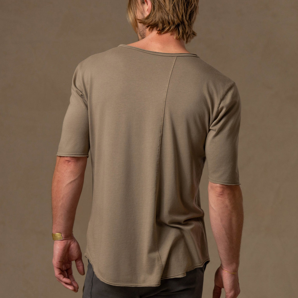 V NECK TREE SHIRT / SHROOM