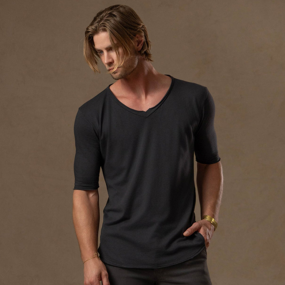 V NECK TREE SHIRT / SLATE