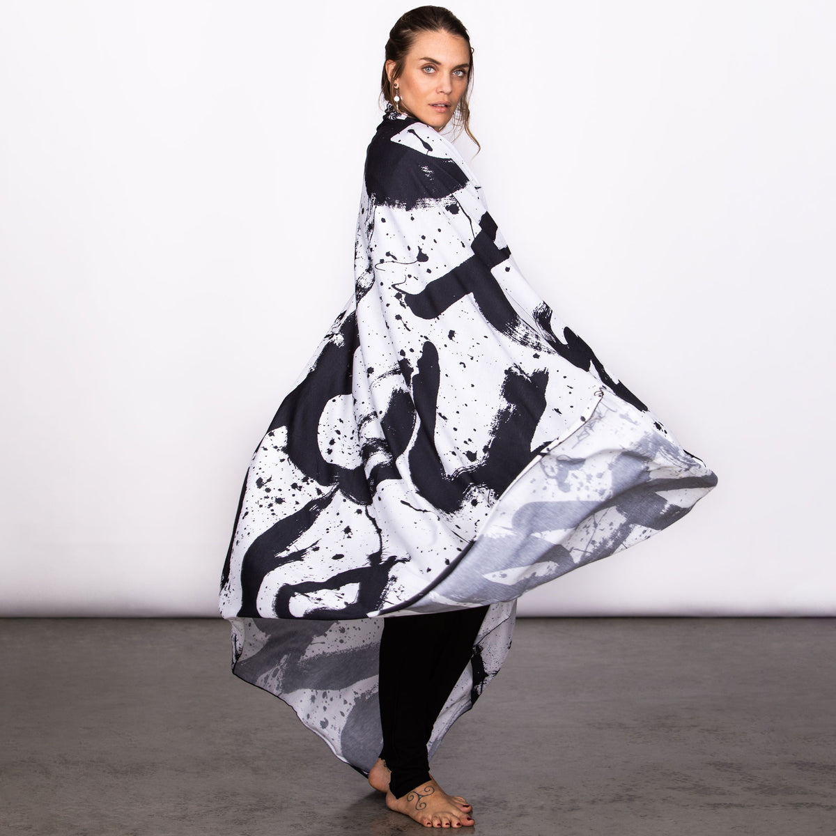 Love Wrap &amp; Scarf - Ruben x OGT